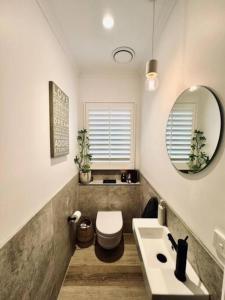 Gallery image of Kalina Couples Coastal Escape in Blairgowrie