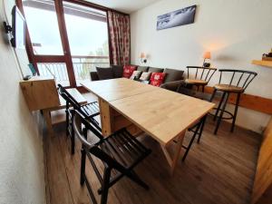 O zonă de relaxare la Résidence Varet 3 - Studio cabine 4 personnes MAE-5801