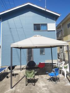 Fotografie z fotogalerie ubytování ビーチまで徒歩5分 BBQ無料 7名迄OK 戸建て貸切宿 Bignet villa v destinaci Miyamae