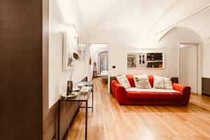 Posezení v ubytování New Apartament in historical Genoa center