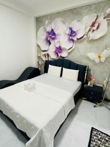 Postel nebo postele na pokoji v ubytování Nam Anh 3 Hotel