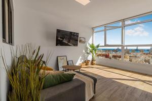 TV/trung tâm giải trí tại Urban Elegance View Suite Pool