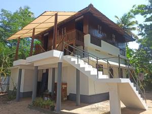 Το κτήριο όπου στεγάζεται  το δωμάτιο σε οικογενειακή κατοικία