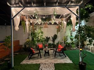 Taman di luar GW d' Garden