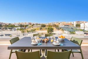 Drinks på Top Floor Luxury Lagos Apartment