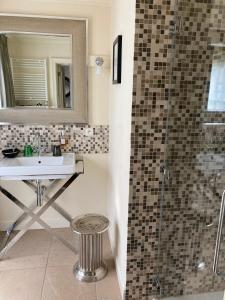 Ein Badezimmer in der Unterkunft Villa Reynaert