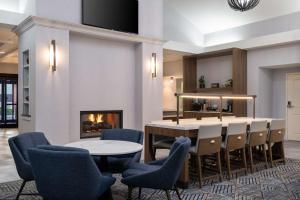 Posezení v ubytování Homewood Suites Medford