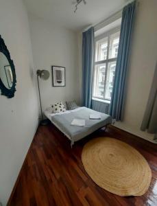 Fotografija v galeriji nastanitve Metropolitan Prague Apt with Amenities v Pragi