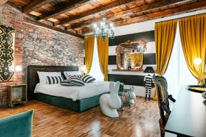 Posedenie v ubytovaní Aurum - Como Luxury Suites