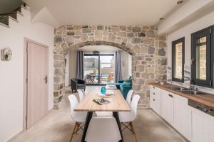 Φωτογραφία από το άλμπουμ του ELMARA Luxury Villa 1 - Next to the Beach στον Κόκκινο Πύργο
