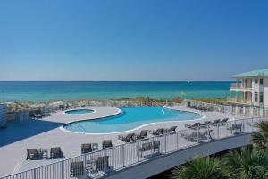 La alberca dentro o cerca de Magnolia House 307 At Destin Pointe Resort