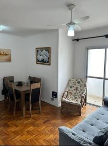 Et opholdsområde på Excelente apto a 100 mts do mar