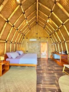 Postel nebo postele na pokoji v ubytování MareCoves Resort & Glamping + 69 fotografií