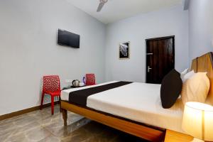 Postel nebo postele na pokoji v ubytování Super Hotel Live View
