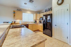 Fotografie z fotogalerie ubytování 2 Mi to Lake Apt with Balcony in Payson! v destinaci Payson + 20 fotografií