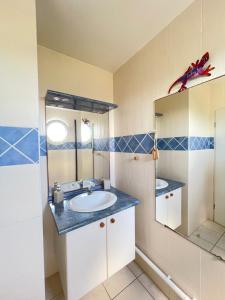 Kúpeľňa v ubytovaní Appartement avec vue sur mer