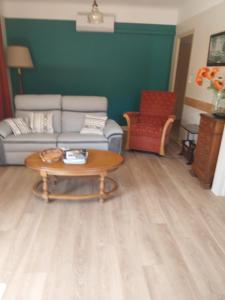 Photo de la galerie de l'établissement residence emile, à Meyras 1 autre photo