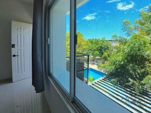 Πισίνα στο ή κοντά στο Commercial Zone Studios, Pool, BBQ and Beach 7 Blocks