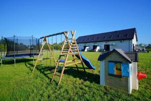 Ο χώρος παιχνιδιού για παιδιά στο Comfortable and spacious holiday home, Mielenko