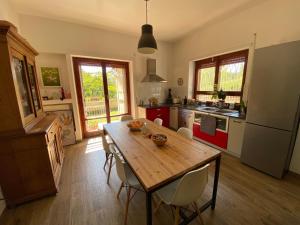 Kuchyň nebo kuchyňský kout v ubytování Francigena house