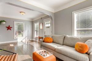 Gallery image of Near Hospitals and Red Rocks Dog-Friendly Home! in Englewood