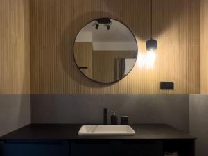 Fotografie z fotogalerie ubytování URBAN APARTMENTS GLOBAL SKYLINE, 25th Floor No 19, Free Garage, Self Check-in, No Deposit v Katovicích + 21 fotografií