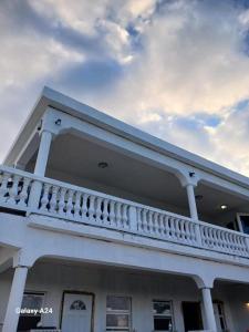 Μπαλκόνι ή βεράντα στο New condo with sea view 4