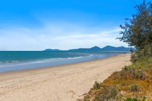 Afbeelding uit fotogalerij van Melaleuca Hideaway - Beach Pool free parking in Yorkeys Knob