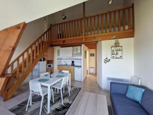 Fotografia z galérie ubytovania Lovely apartment in a prime location with direct access to the beach Mesquer v destinácii Mesquer