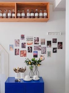 Fotografie z fotogalerie ubytování Casa Blue"머무는 여행자를 위한 밤의 감성 공간 in 경주" 황리단길5분,도보여행,독채,호스트 정보 확인 필수 v destinaci Kjongdžu