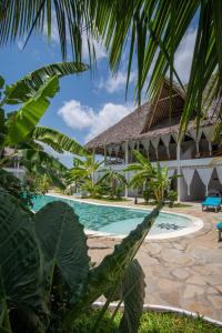 a view of the pool at the resort at Cacuki Boutique House in Watamu