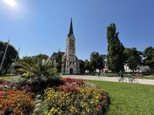 Galeriebild der Unterkunft Stilvolle Gartenwohnung im Villenviertel Villachs in Villach