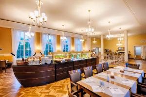Restaurace v ubytování Welcome Hotel Meschede Hennesee