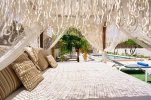 Posezení v ubytování Afantou Golf Luxury Villa