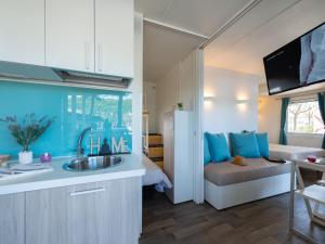 Kép Modern detached chalet with terrace near the beach szállásáról Cesenaticóban a galériában