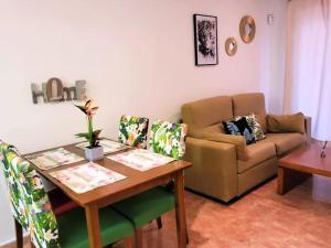Fotografia z galérie ubytovania Charming apartment in Vera Playa with terrace v destinácii Playas de Vera