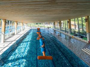 Bazén v ubytování Award-Winning Forest Stay nebo v jeho okolí