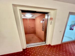 Fotografie z fotogalerie ubytování Apartment in Bad Herrenalb with indoor pool v destinaci Bad Herrenalb