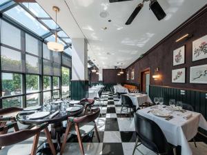 Posezení v ubytování Mercure Hotel Frankfurt Airport Langen