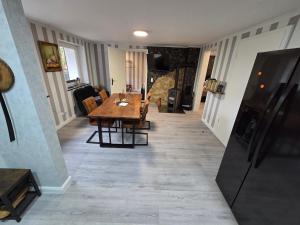 Kuchyň nebo kuchyňský kout v ubytování Havel Suites