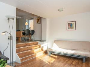 Posezení v ubytování 4 person holiday home in Thyborøn-By Traum