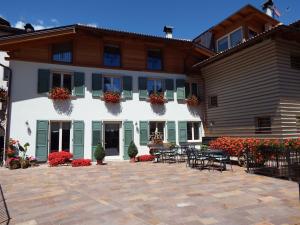 Το κτήριο όπου στεγάζεται  το κατάλυμα σε φάρμα