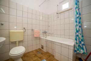 Kúpeľňa v ubytovaní Apartments Saga + 37 fotografií