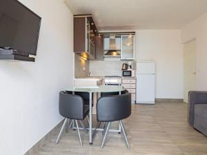 Kuchyňa alebo kuchynka v ubytovaní Apartments Petar