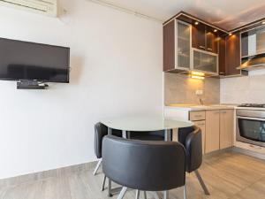 Kuchyňa alebo kuchynka v ubytovaní Apartments Petar