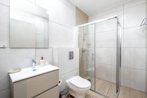 Fotografie z fotogalerie ubytování Platinum 77 VII Apartments v destinaci Limassol + 4 fotografie