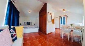 Et opholdsområde på Apartment Linda1 + 9 billeder