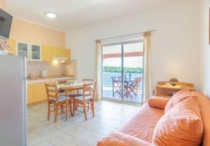 Kuchyň nebo kuchyňský kout v ubytování Apartments Zak