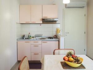 Kuchyňa alebo kuchynka v ubytovaní Apartments Lada
