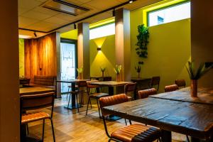 Posezení v ubytování Bud Gett Hostels + 11 fotografií